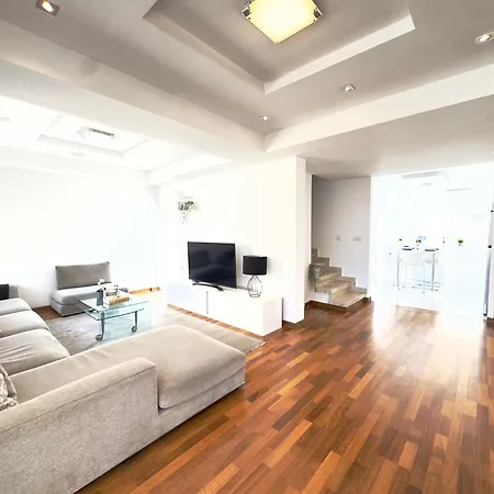 Wealthystays Duplex In The Heart Of Nicósia