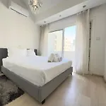 Wealthystays Duplex In The Heart Of 아파트 *