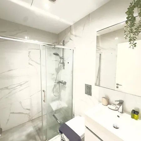 Wealthystays Duplex In The Heart Of *