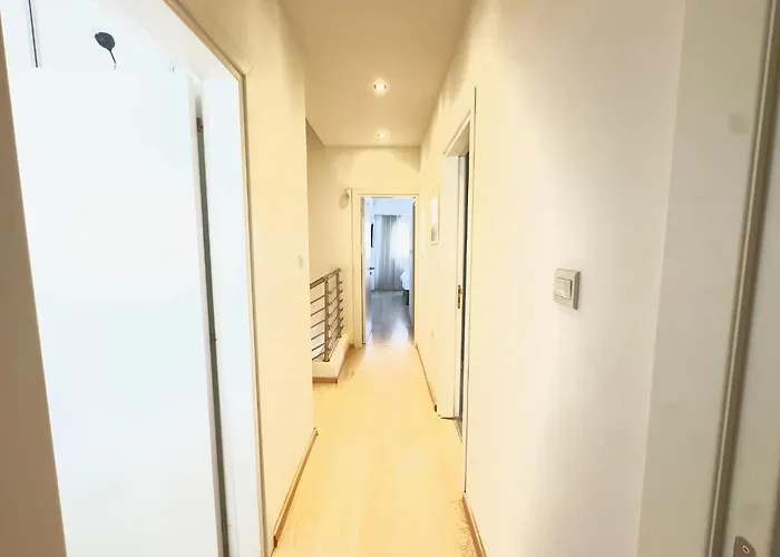 Wealthystays Duplex In The Heart Of ニコシア