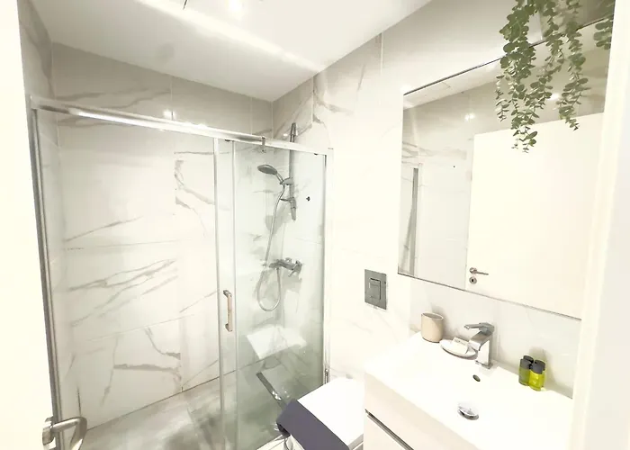 Wealthystays Duplex In The Heart Of *