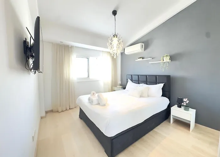 Wealthystays Duplex In The Heart Of アパート